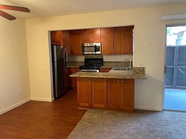 Building Photo - "Cozy 1-Bedroom Retreat in San Diego's Heart – 726 Sq Ft of Comfort!"