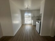 Photo - 13001 Vanowen St