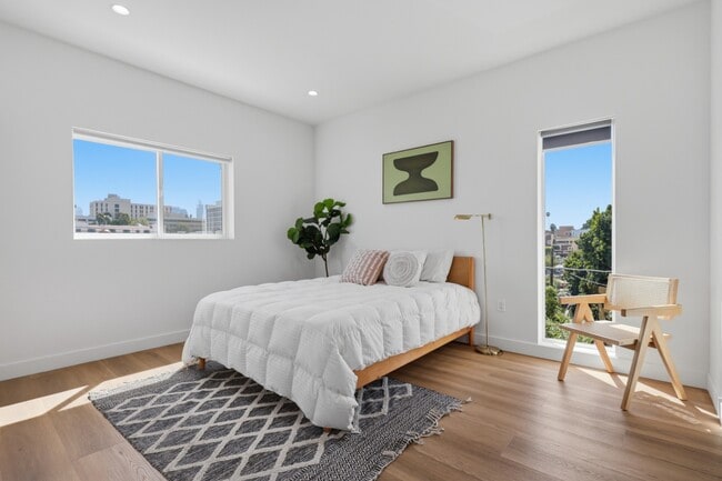 Photo - 3 BED | 3 BATH | 1,900 SQ FT | FULLY REMODELED + FURNISHED 3-LEVEL HOME WITH PRIVATE ROOFTOP DECK