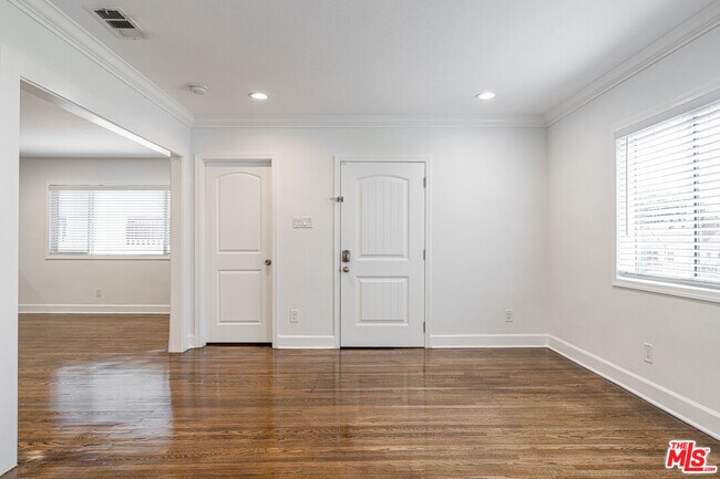 Photo - 1316 Mariposa Ave