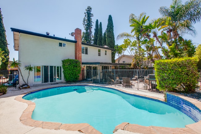 Photo - 6073 Wenrich Dr House