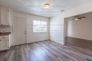 Photo - 519 N Daisy Ave