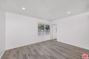Photo - 2103 Barclay St