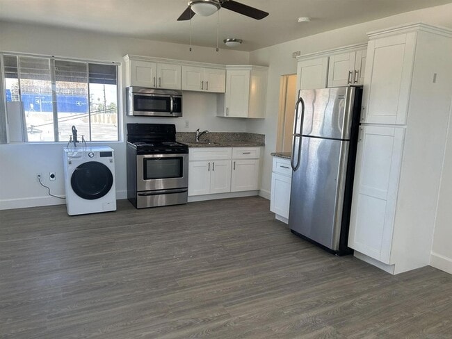 Photo - 3742 Sixth Ave