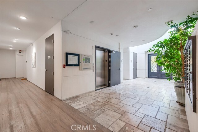 Photo - 5253 Vantage Ave Unit 105