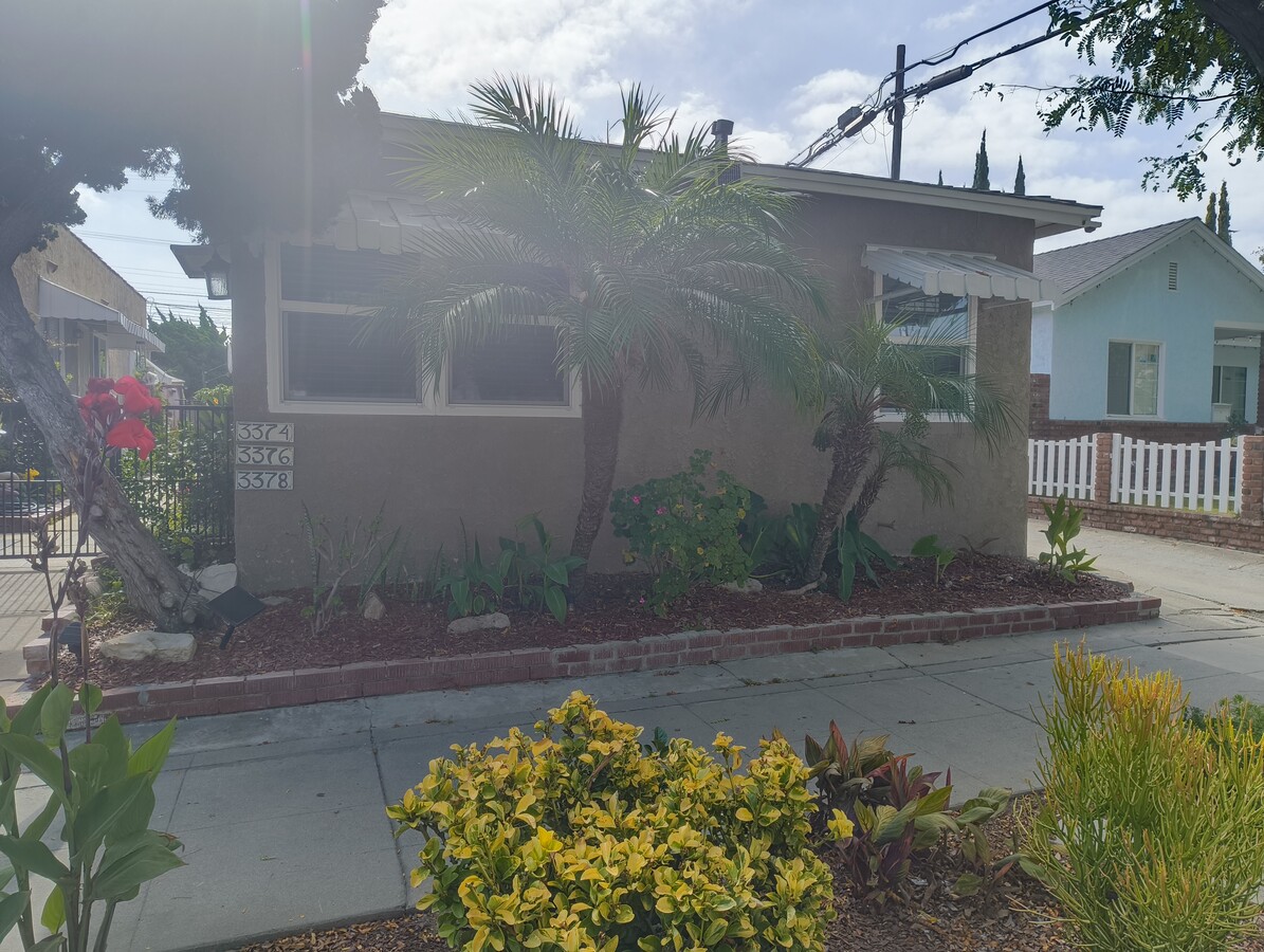 Photo - 3374 Cerritos Ave Unit 3374