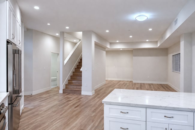 Photo - Grant Avenue B Unit B