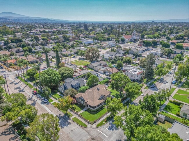 Photo - Old Towne Classic