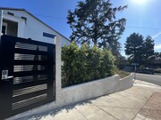 Private gate and hedge - 4529 Valencia Dr House
