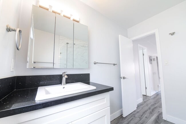 Photo - 241 Bonito Ave Unit 05