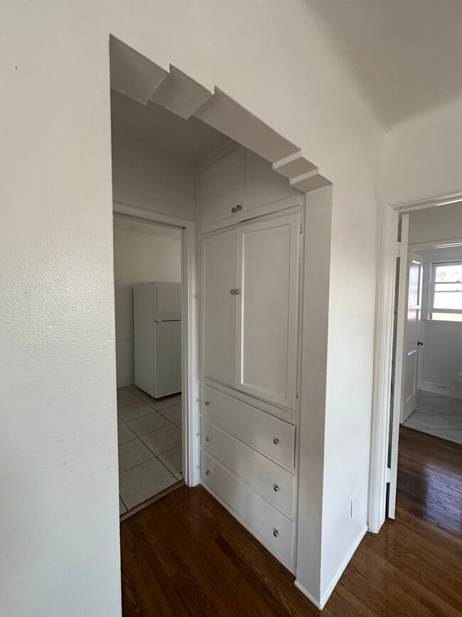 Linen and storage - 1444 S Ogden Dr Unit Upper 1