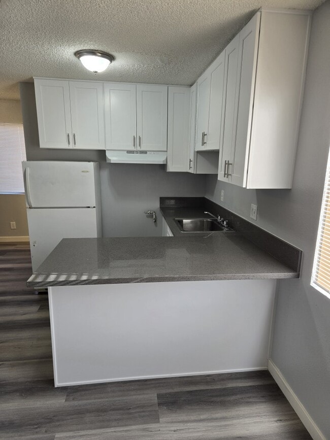 Photo - 1107 W Pacific Coast Hwy Apartment Unit 5