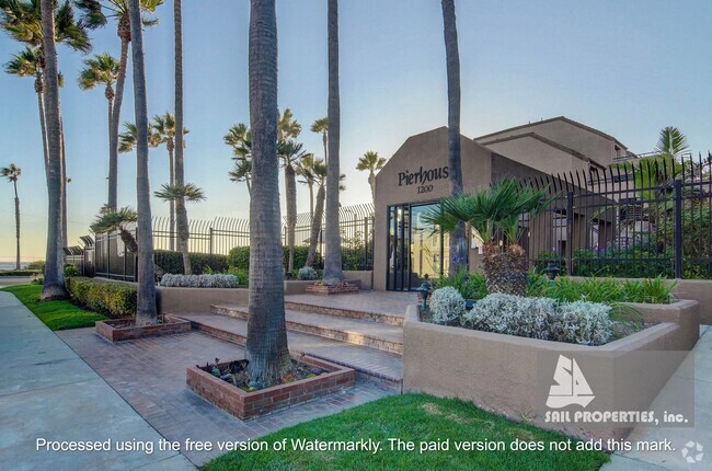 Building Photo - Newly Renovated Vacation Rental with Ocean... Unit 217
