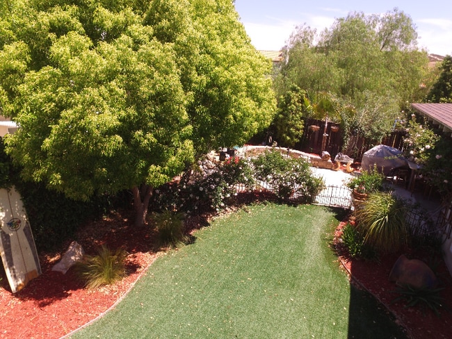Photo - 494 Nicolas Rd