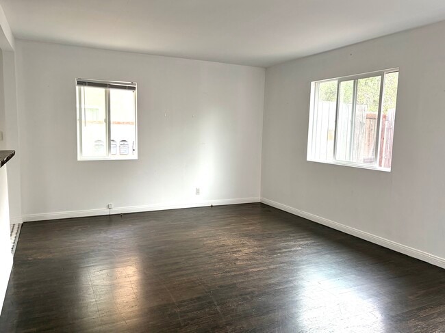 Photo - 2304 Voorhees Ave Unit A