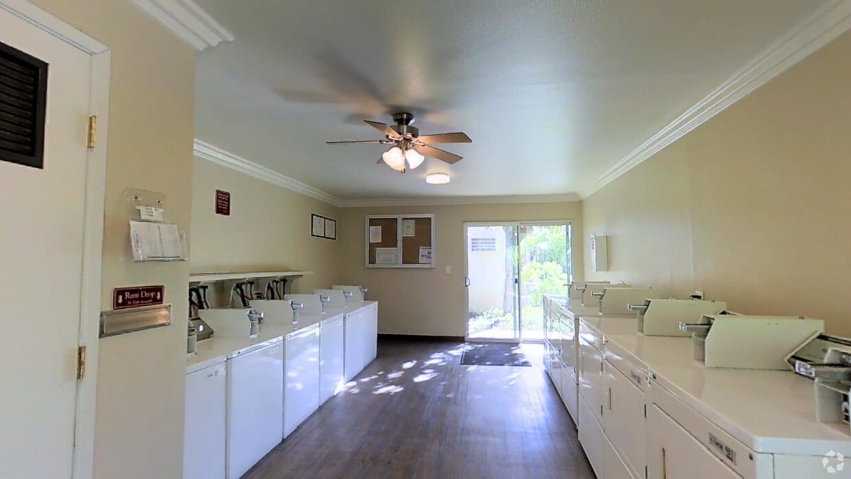 3D Tour - North Pointe Villas