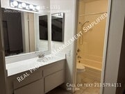 Photo - 5460 White Oak Ave