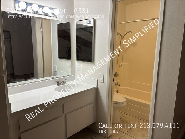 Photo - 5460 White Oak Ave