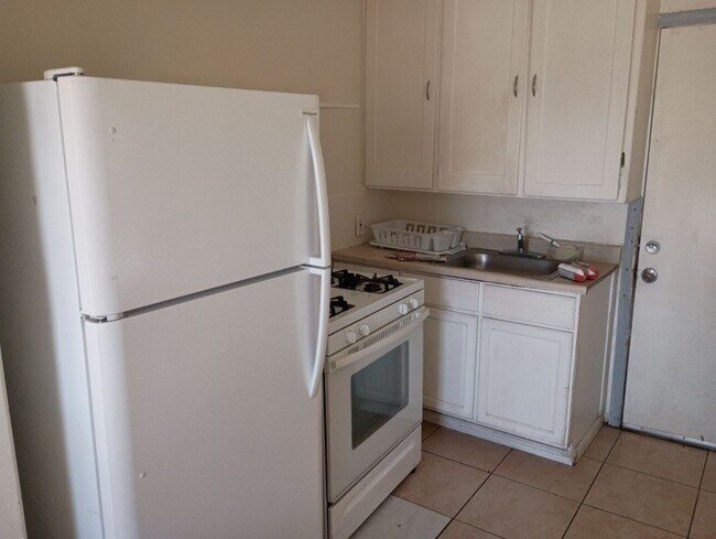 Photo - 401 E Fredricks St Unit 1 - 12