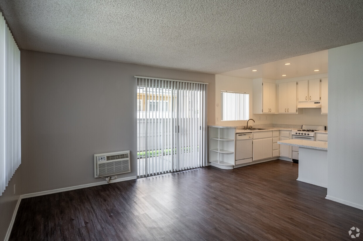 3D Tour - 170 Amberway Apartments