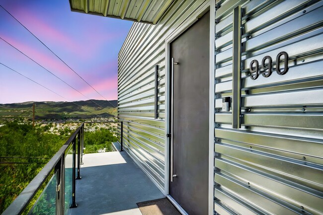 Photo - 990 Alta Vista Rd