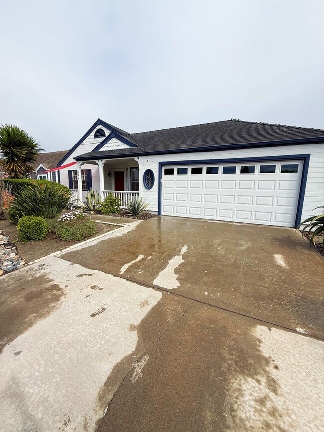Photo - Charming 2 Bed/2 Bath Home for Rent in Oceanside!