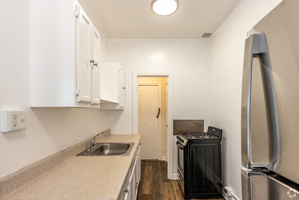 Floor Plan - 0BR/1.0BA