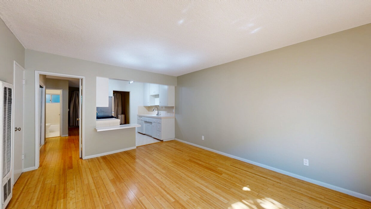 3D Tour - 1438 10th St