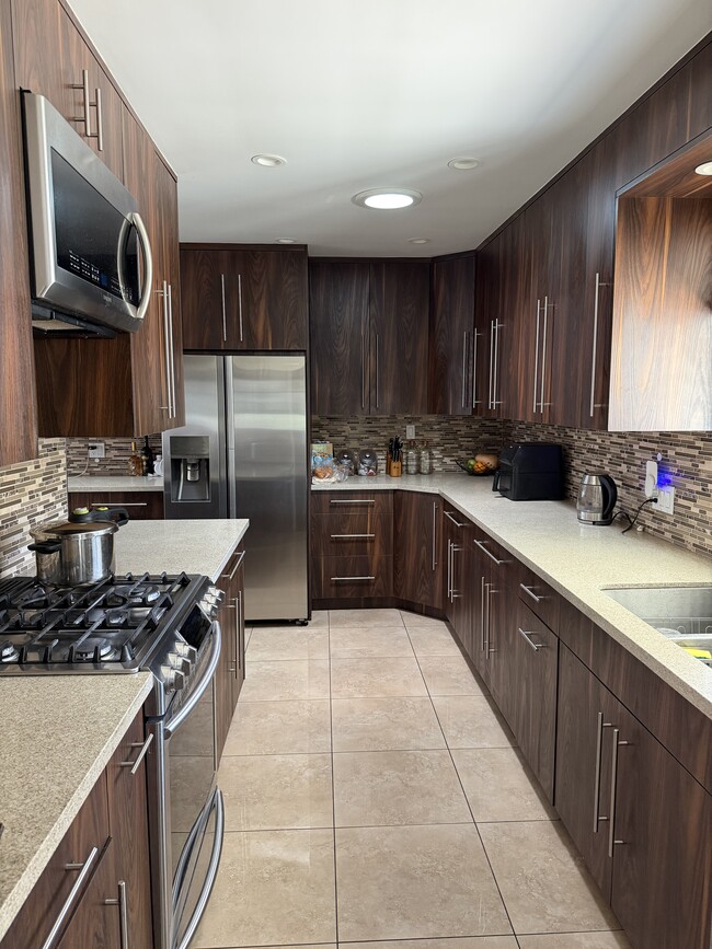 Photo - 8365 Glencrest Dr