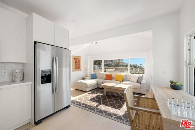 Photo - 117 W Channel Rd Unit 119