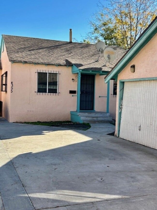 Photo - 4355 44th St Unit #4355