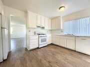 Photo - Spacious Single Level Upstairs Apartment! Unit D