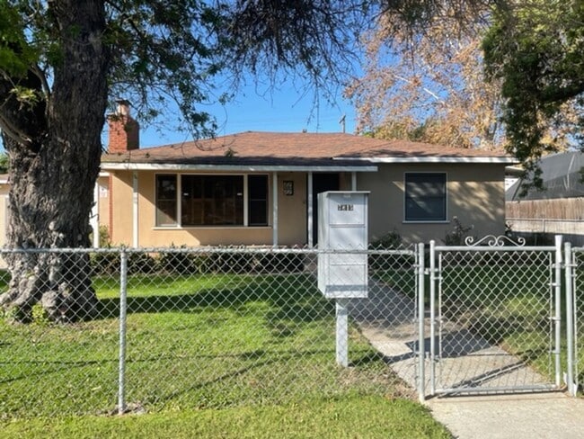 Photo - 3 bdr 2 bath Home on Huge lot.