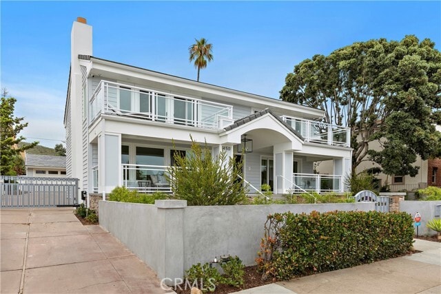 Building Photo - 450 Cliff Dr