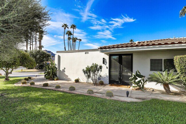 Photo - 49845 Lago Dr