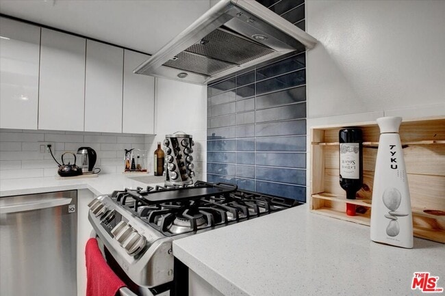 Photo - 108 W Maple St Unit 27