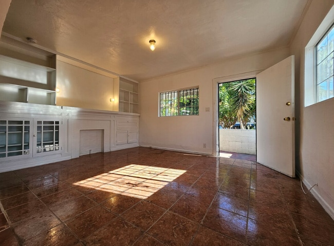 Photo - 2623 Hillcrest Dr Unit 2623 Hillcrest Dr