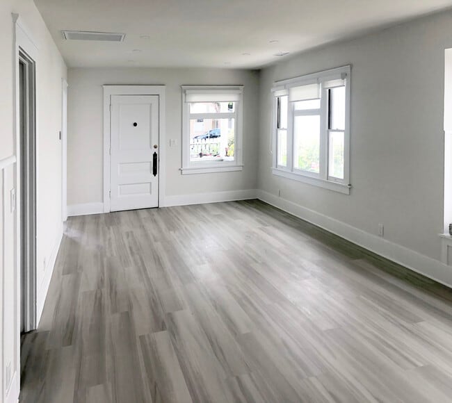 Photo - 1453-1412 12th St