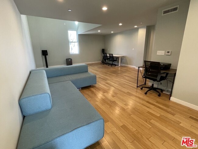 Photo - 2640 Lincoln Blvd Unit 2B