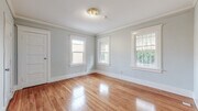 light and bright large bedrooms - 1438 S Norton Ave Townhome