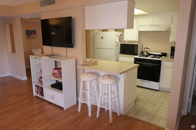 Photo - Biltmore2,Top floor,Furnished,Seasonal Unit 312