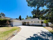 Photo - 1287 Knollwood Dr House