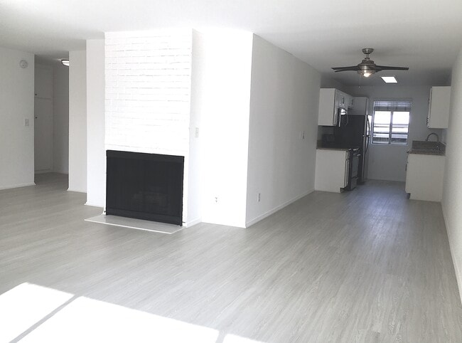 Open Floor Plan - 1236 Amherst Ave Unit #15
