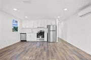 Photo - 11560 Archwood St House
