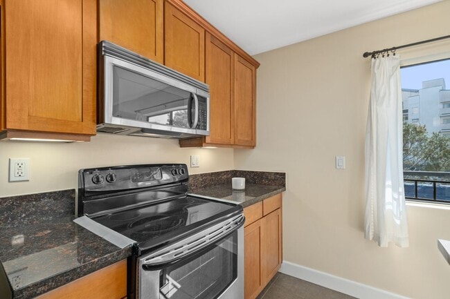 Photo - 10982 Roebling Ave Unit 309