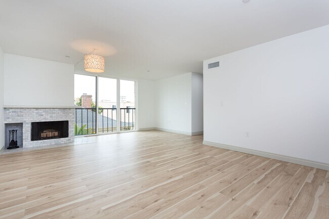 Photo - Trendy Hillcrest Condo Unit 11