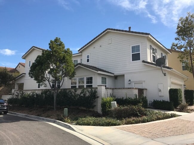 Building Photo - COASTAL LIVING IN A COUNTRY CLUB ENVIRONMENT. Rental
