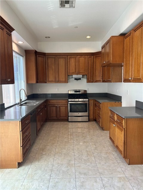 Photo - 708 W Duarte Rd