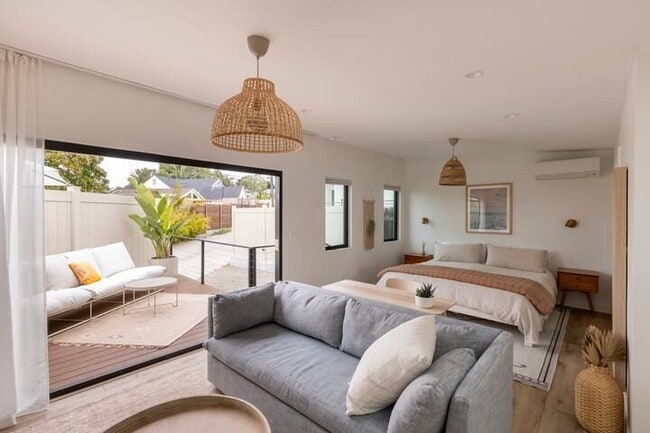 Photo - 3753 Wawona Dr