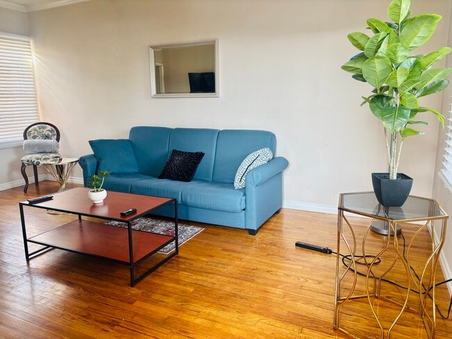 Building Photo - 4238 W Slauson Ave Unit 4238 Slauson